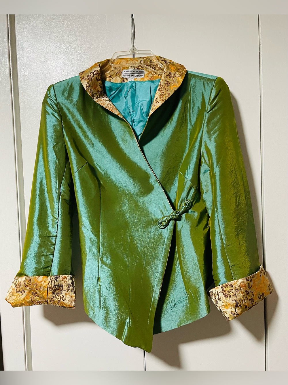 Xiuzhensifang Silk Kimono Blazer with Gold Trim